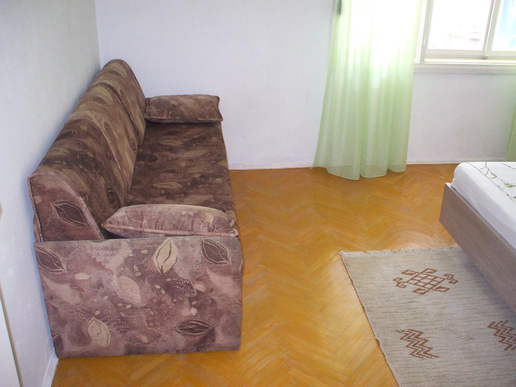 Apartmani Mira セニ エクステリア 写真
