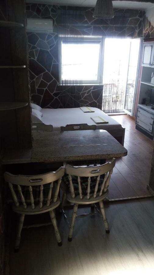 Apartmani Mira セニ エクステリア 写真