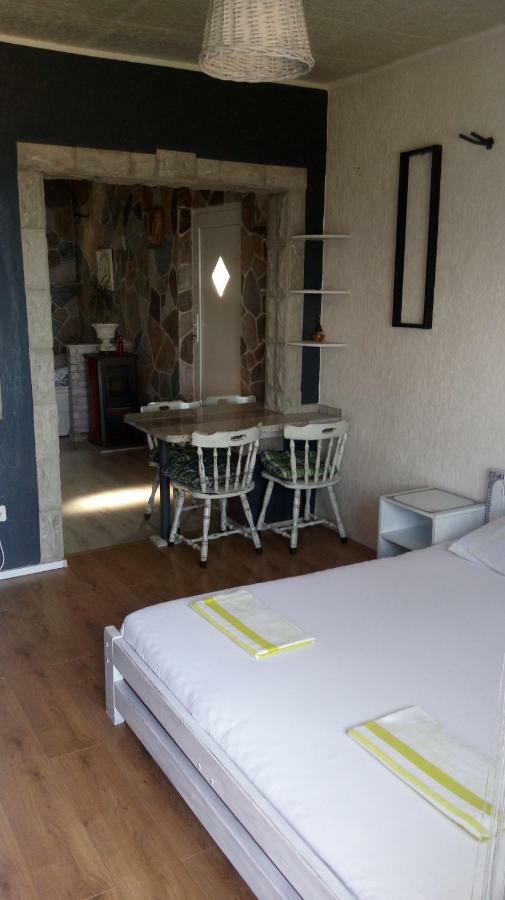 Apartmani Mira セニ エクステリア 写真
